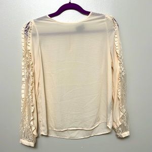 Who What Where lace sleeve blouse